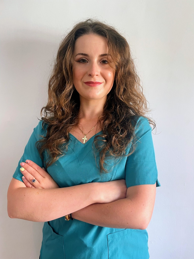Dr. Annelise Scherer